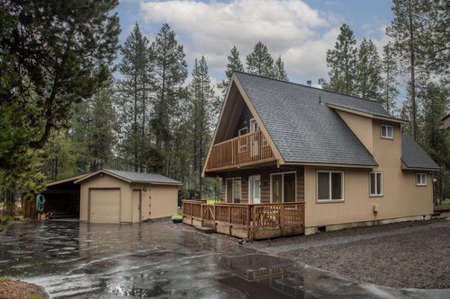 17225 Elsinore Rd, Bend, OR, 97707-2020 | Card Image