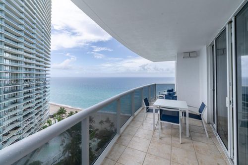 apt-2002-18911 Collins Ave, Sunny Isles Beach, FL, 33160-2391 | Card Image