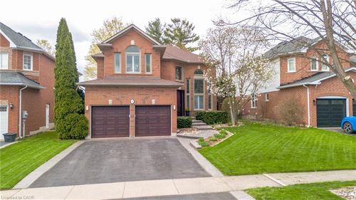 5 Shetland Drive, Waterdown, ON, L8B0N9 | Card Image