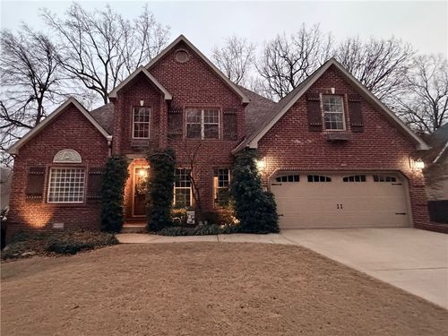 2712 Taylor Dr, Harrison, AR, 72601-8752 | Card Image