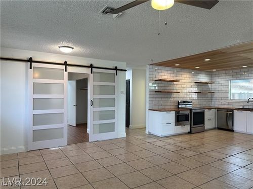 1709 Shadow Mountain Place, Las Vegas, NV, 89108 | Card Image