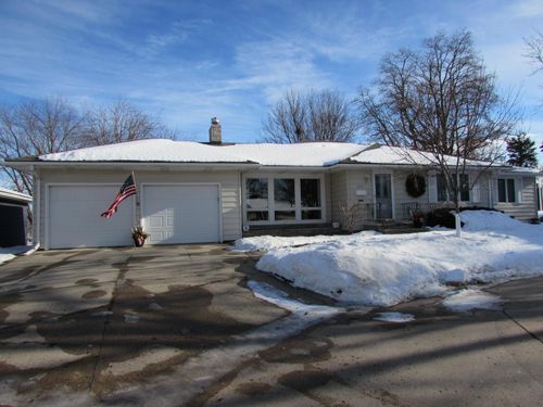 1317 Beach Pl, Fairmont, MN, 56031-3377 | Card Image