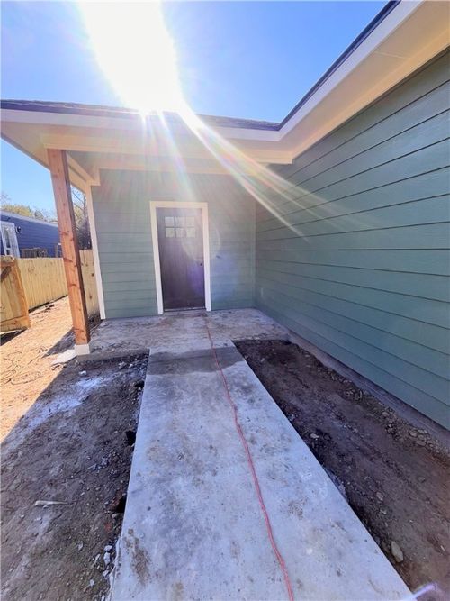 1905 Marshall Ave, Bryan, TX, 77803-2271 | Card Image