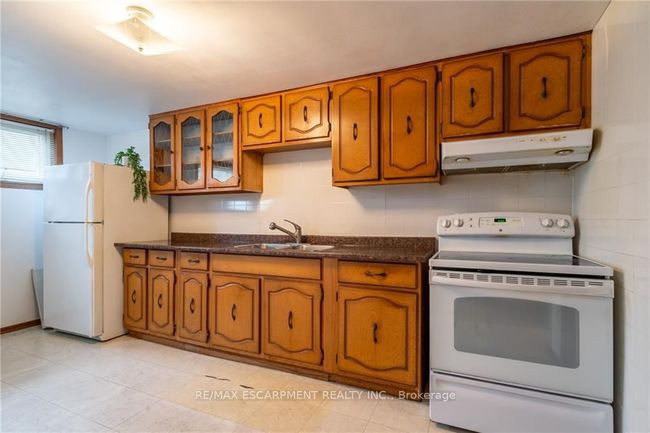 19 Carpenter Ave, House other with 4 bedrooms, 2 bathrooms and 3 parking in Stoney Creek ON | Image 24
