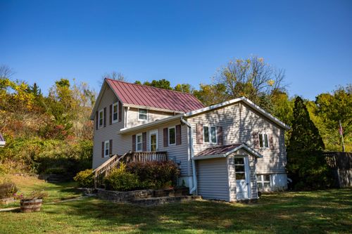 3928 County Road B, Platteville, WI, 53818-9654 | Card Image