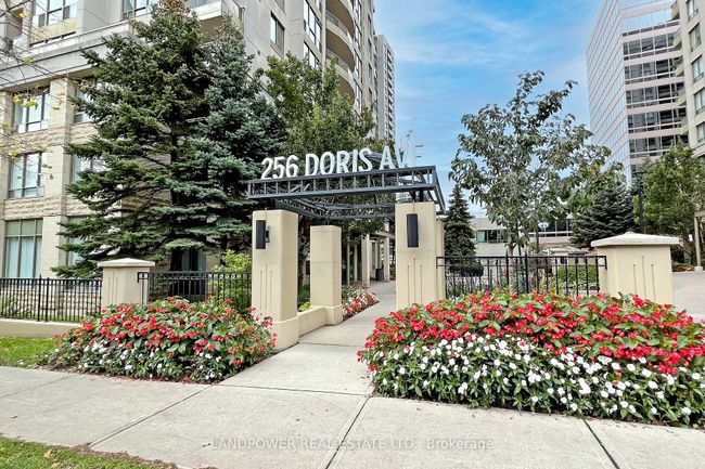 803 - 256 Doris Ave, Condo with 2 bedrooms, 2 bathrooms and 1 parking in North York ON | Image 2