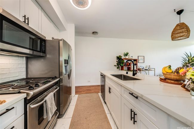 APT-404B - 1020 Aoloa Pl, Condo with 3 bedrooms, 2 bathrooms and 2 parking in Kailua HI | Image 4
