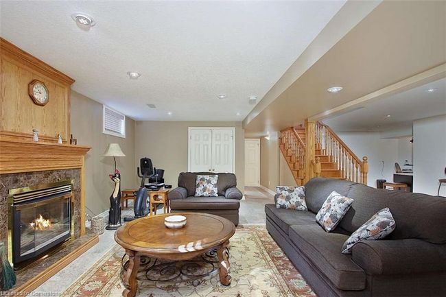 230 Frederick Crt, House other with 3 bedrooms, 2 bathrooms and 6 parking in Tavistock ON | Image 16
