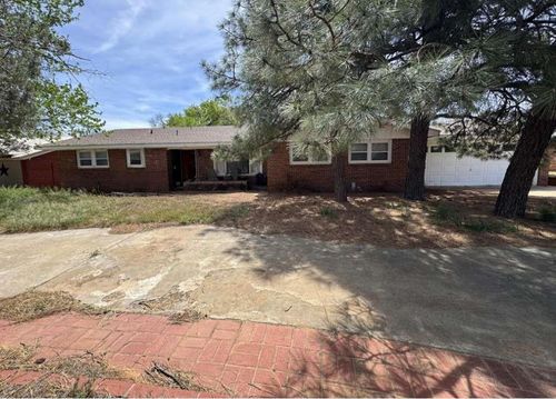 104 E 19th St, Littlefield, TX, 79339-5422 | Card Image