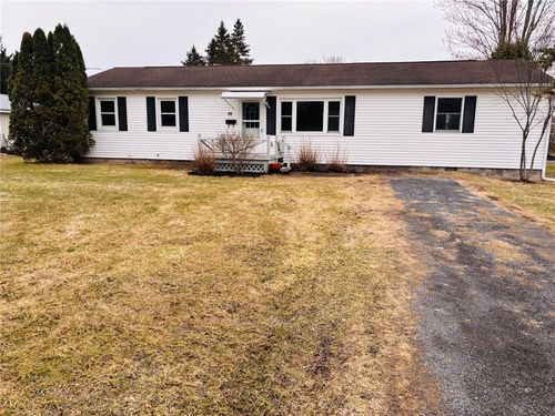 98 Norris Dr, Waterloo, NY, 13165 | Card Image