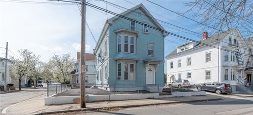 46 Lincoln Ave, Cranston, RI, 02920-7743 | Card Image