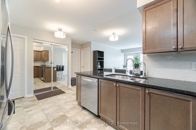 307 - 1045 Nadalin Hts, Condo with 2 bedrooms, 2 bathrooms and null parking in Milton ON | Image 12
