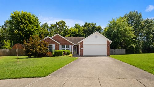 908 St James Ct, Gentry, AR, 72734-8555 | Card Image