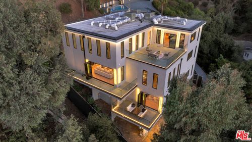 7966 Mulholland Dr, Los Angeles, CA, 90046-1225 | Card Image