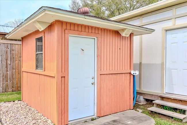391 Roberts Ave, House other with 3 bedrooms, 2 bathrooms and null parking in Bridge City TX | Image 29