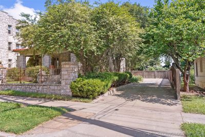 2031 E 12th Street, House other with 3 bedrooms, 1 bathrooms and null parking in Tulsa OK | Image 3