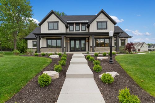 3350 Siena Dr, Valparaiso, IN, 46385-9807 | Card Image
