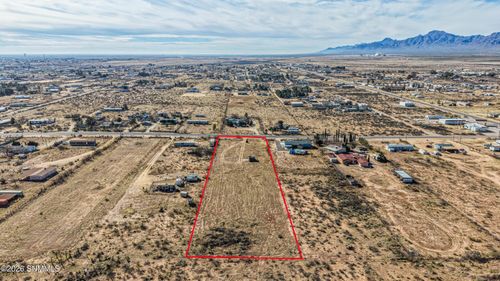 332 Mesilla View Dr, Chaparral, NM, 88081-7943 | Card Image