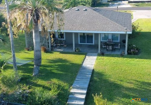 213 W Speckled Trout, Rockport, TX, 78382-9511 | Card Image
