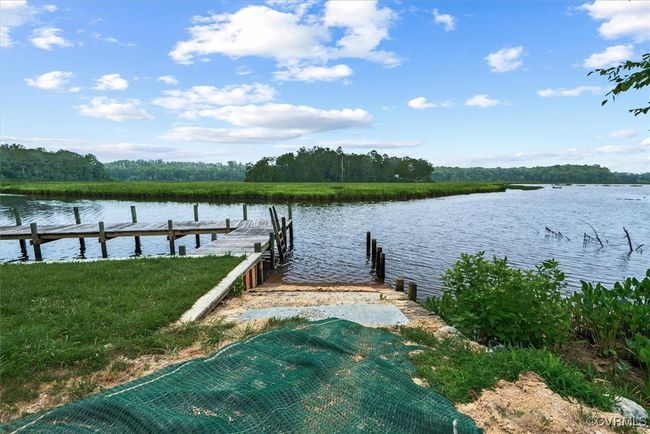 Community Dock - boat access, parking area | Image 34