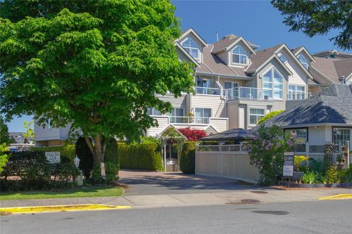 106-2250 James White Blvd, Sidney, BC, V8L1Z4 | Card Image