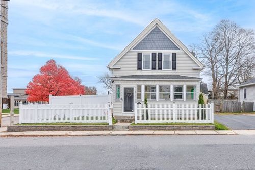 9 Granite St, Milford, MA, 01757-1611 | Card Image