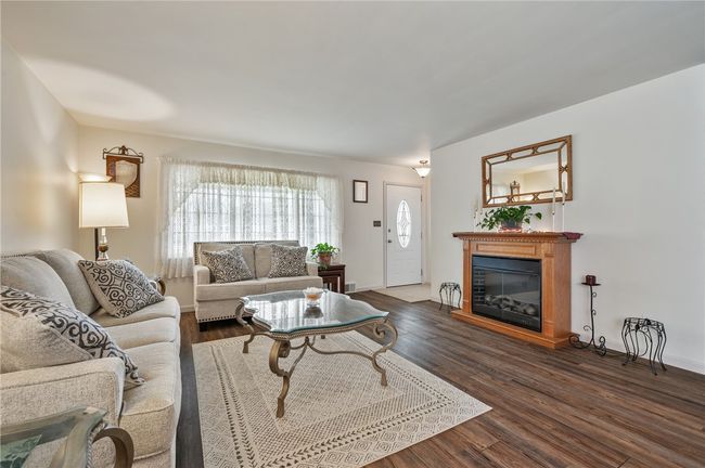 964 Union Ave, House other with 3 bedrooms, 3 bathrooms and 2 parking in Brackenridge PA | Image 7