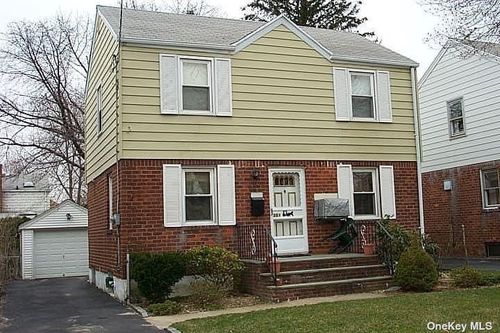 351 White Road, Mineola, NY, 11501 | Card Image