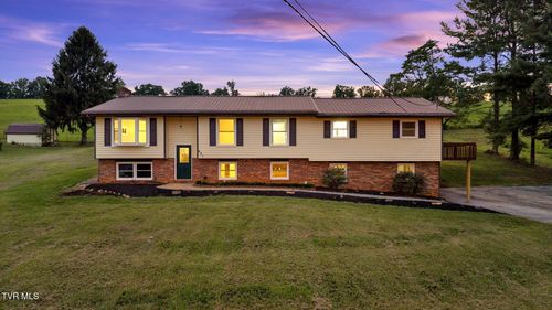 431 W Valley Dr, Kingsport, TN, 37664-5724 | Card Image