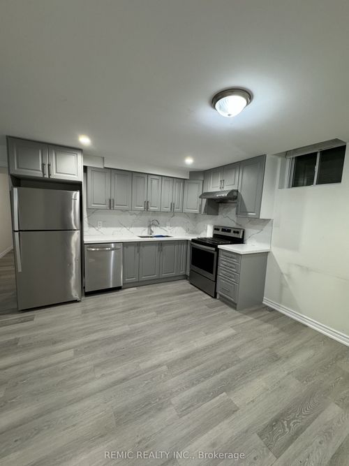 40 Crombie Street, Clarington, ON, L1C0W2 | Card Image