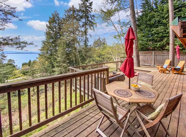 3733 Privateers Road, House other with 2 bedrooms, 1 bathrooms and 3 parking in Pender Island BC | Image 5