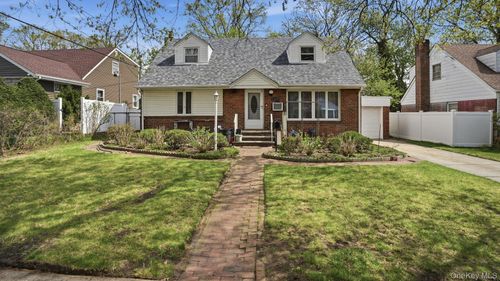 1608 Arkansas Dr, Valley Stream, NY, 11580-1806 | Card Image