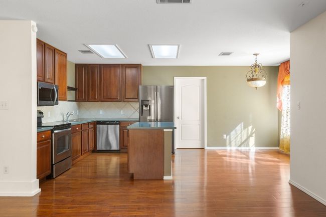 300 Emerald Fields Ln, House other with 4 bedrooms, 3 bathrooms and 4 parking in Kyle TX | Image 12