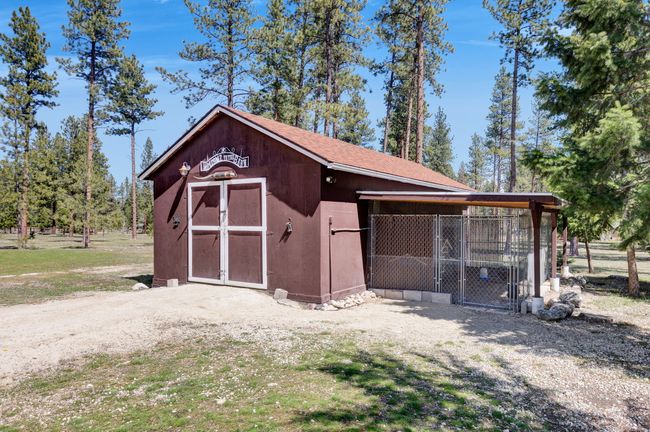 887 Bear Creek Trl, House other with 3 bedrooms, 2 bathrooms and null parking in Victor MT | Image 68