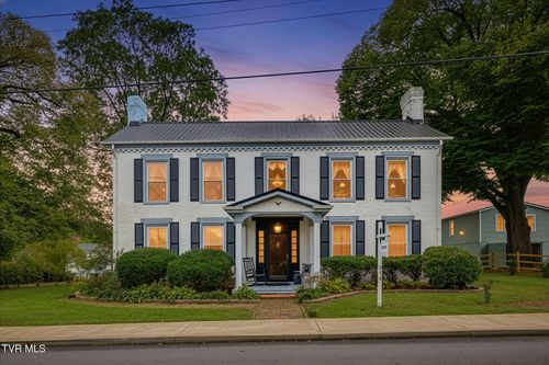 215 S Irish St, Greeneville, TN, 37743-4917 | Card Image