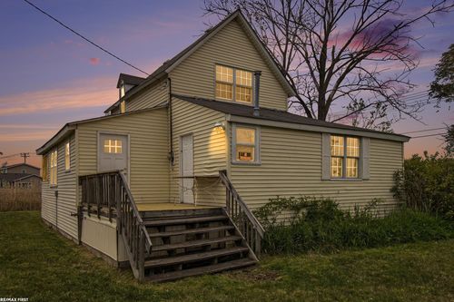 8049 S Channel Dr, Harsens Island, MI, 48028 | Card Image