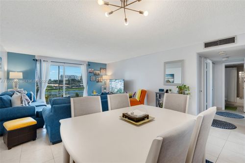 apt-502-321 Se 3rd St, Dania Beach, FL, 33004-4048 | Card Image