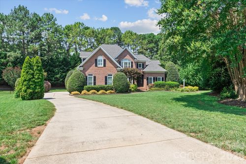 18800 Boundary Oaks Ct, Davidson, NC, 28036-8810 | Card Image
