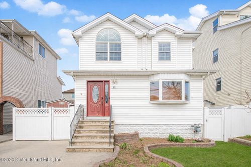 33 Groton St, Staten Island, NY, 10312-6537 | Card Image