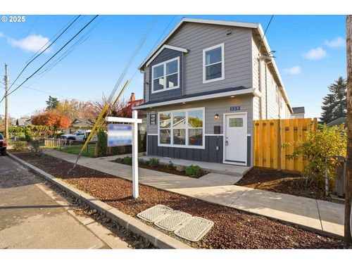 119 E Jersey St, Gladstone, OR, 97027-2142 | Card Image