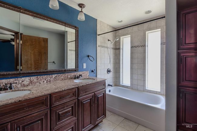 1255 Chukar Cir, House other with 4 bedrooms, 2 bathrooms and 2 parking in Mountain Home ID | Image 13
