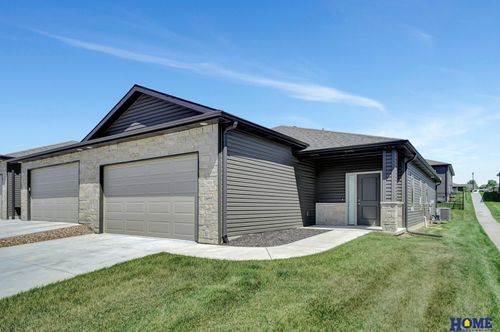 2900 Kings Corner Dr, Lincoln, NE, 68516-6108 | Card Image