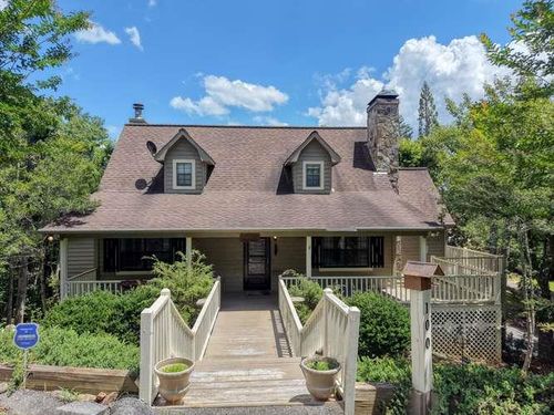 100 Sourwood Ln, Hayesville, NC, 28904-7396 | Card Image