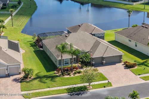 560 Easton Forest Cir Se, Palm Bay, FL, 32909-6837 | Card Image