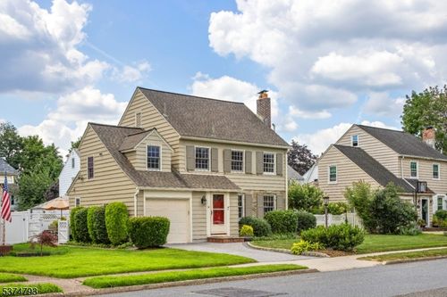 30 Haines Dr, Bloomfield, NJ, 07003-2906 | Card Image