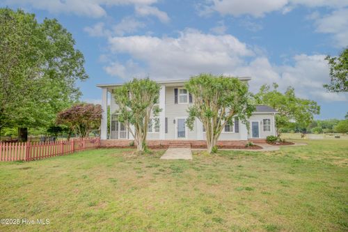 13341 Barnes Bridge Rd, Laurinburg, NC, 28352-6945 | Card Image