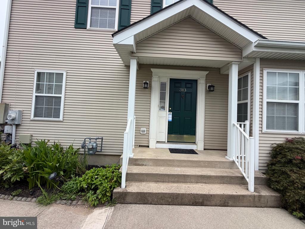 Residential Lease in LAWRENCE