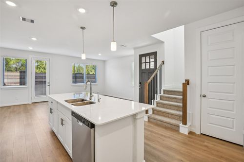 2160 Blue Heron Dr, Kemah, TX, 77565-4106 | Card Image