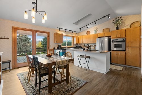 107 S Crestview Ter, Bigfork, MT, 59911-3553 | Card Image