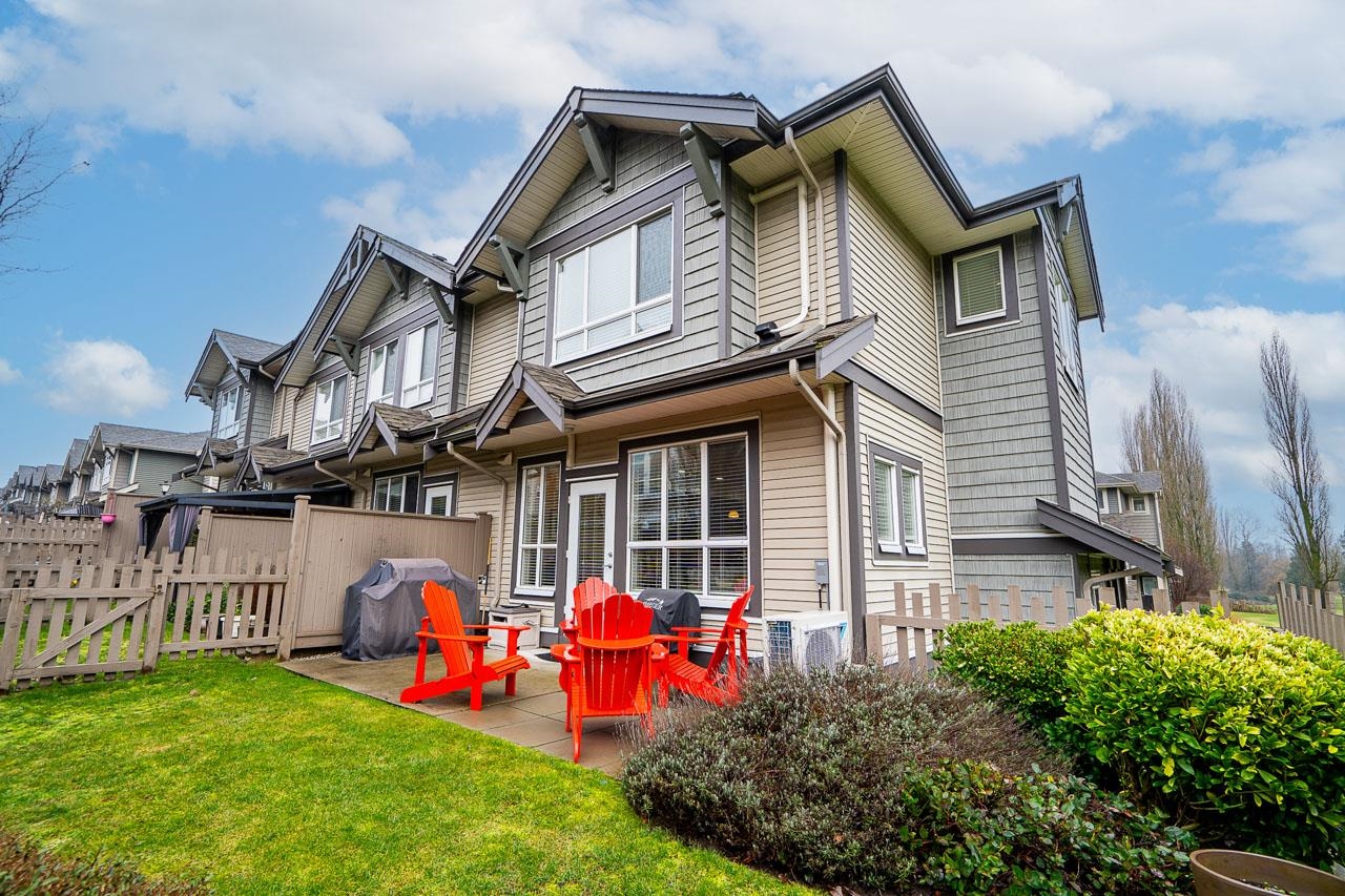 4 - 7848 170 Street, Townhouse with 3 bedrooms, 2 bathrooms and 4 parking in Surrey BC | Image 27